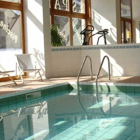 Le Montana Hotel